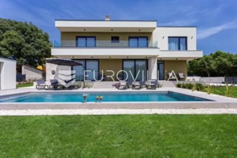 Istria, Smoljanci - quality and modern detached house, 208 m², heated swimming pool 40 m² – 3