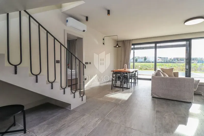 A luxury villa with a swimming pool in Krnica is for sale – 3