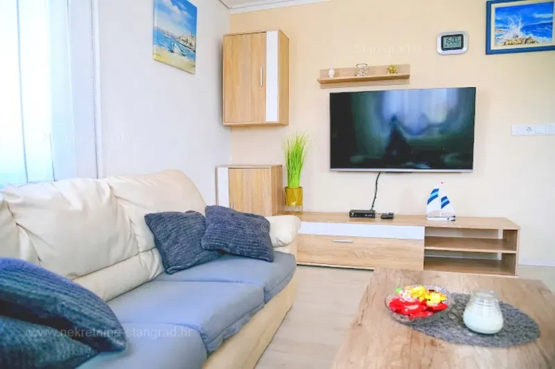 Dobrinj, dintorni, casa indipendente con due appartamenti e piscina! – 2