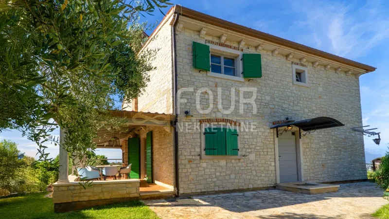 Kaštelir, Kaštelir-Labinci, 220m2 – 2