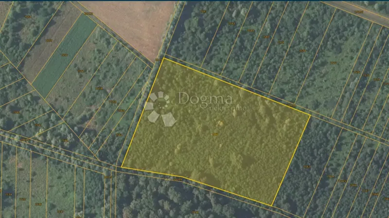 Terreno agricolo Sesvete, 25.784m2 – 2