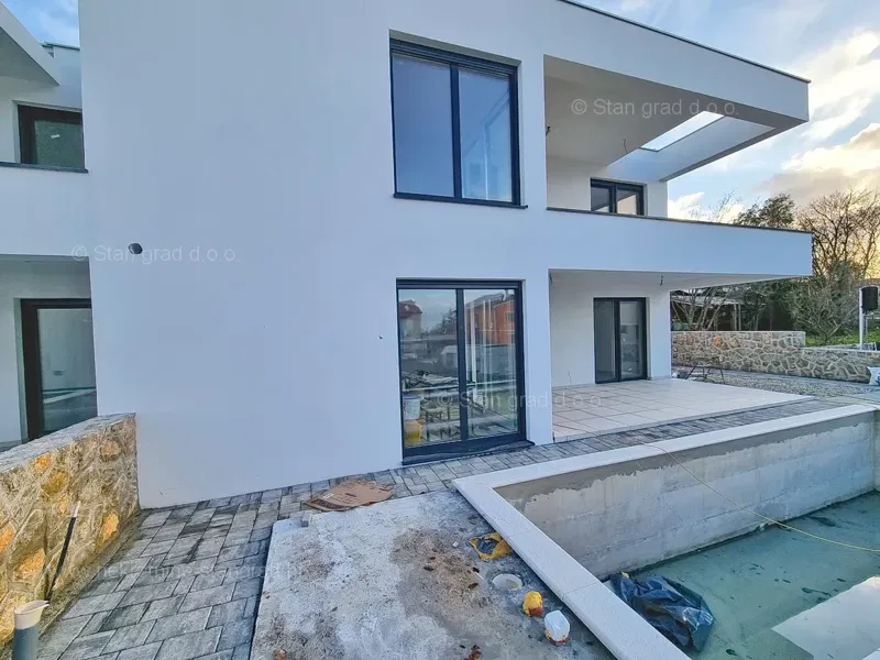 Malinska, lussuosa casa bifamiliare con piscina e vista mare! – 2