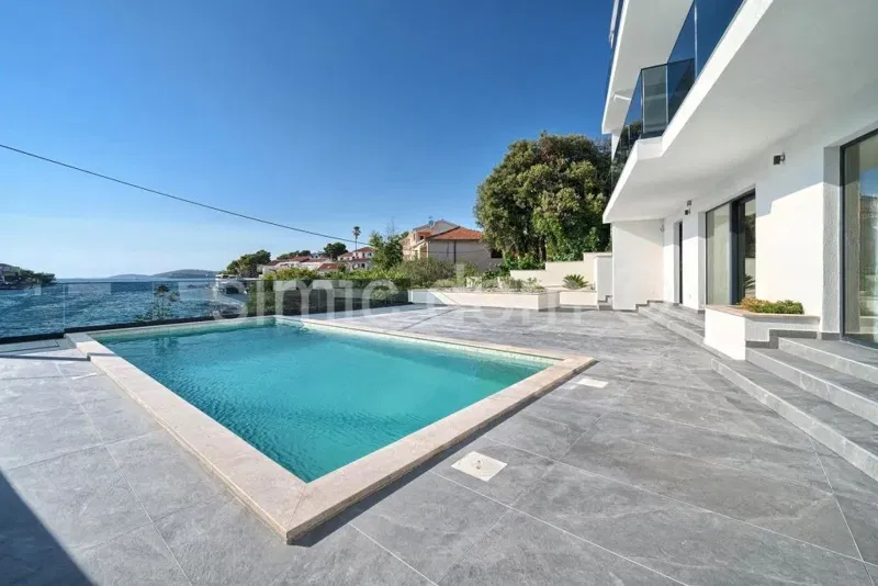 Beautiful house by the sea near Rogoznica – 2