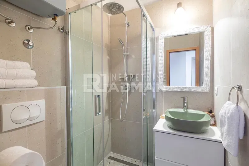 Flat Sutivan, 86m2 – 3