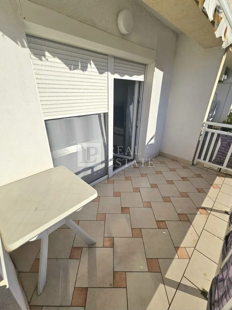 NOVI VINODOLSKI - 3 sobno stanovanje 400 metrov od plaže – 3