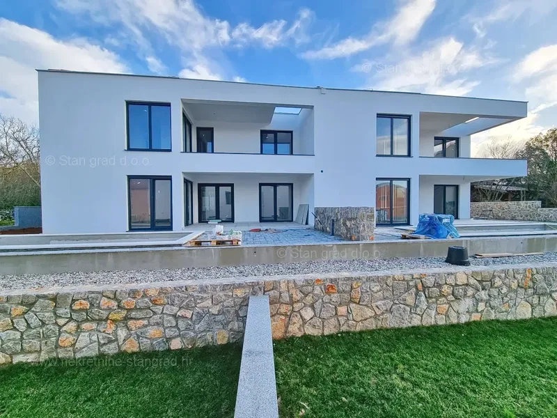 Malinska, new semi-detached house with sea view! – 2