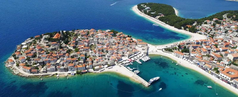 Primošten/ Investicijsko zemljište 5.386 m² u blizini mora – 3