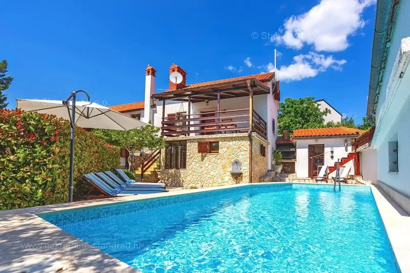 Vrbnik, a house with two two-story apartments and a swimming pool! – 2