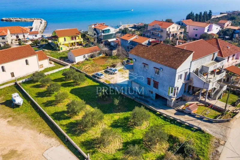 BUILDING LAND 998 m2, 50 meters from the sea – 2