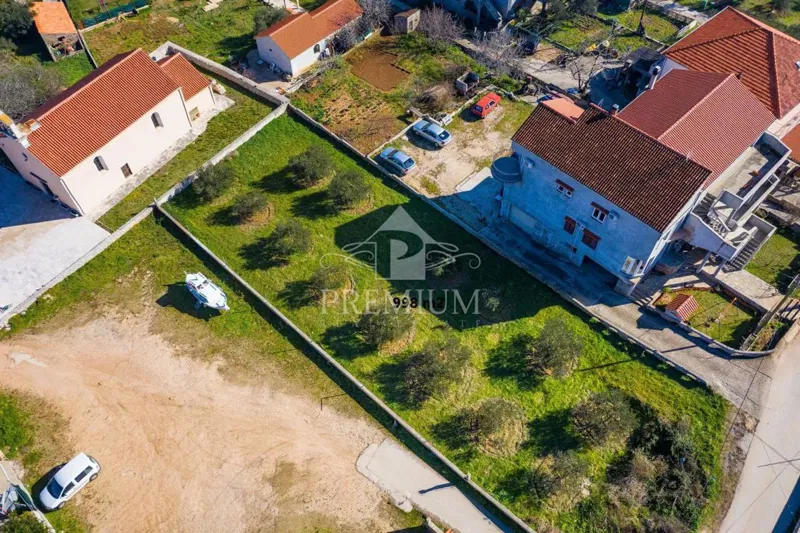 BUILDING LAND 998 m2, 50 meters from the sea – 3