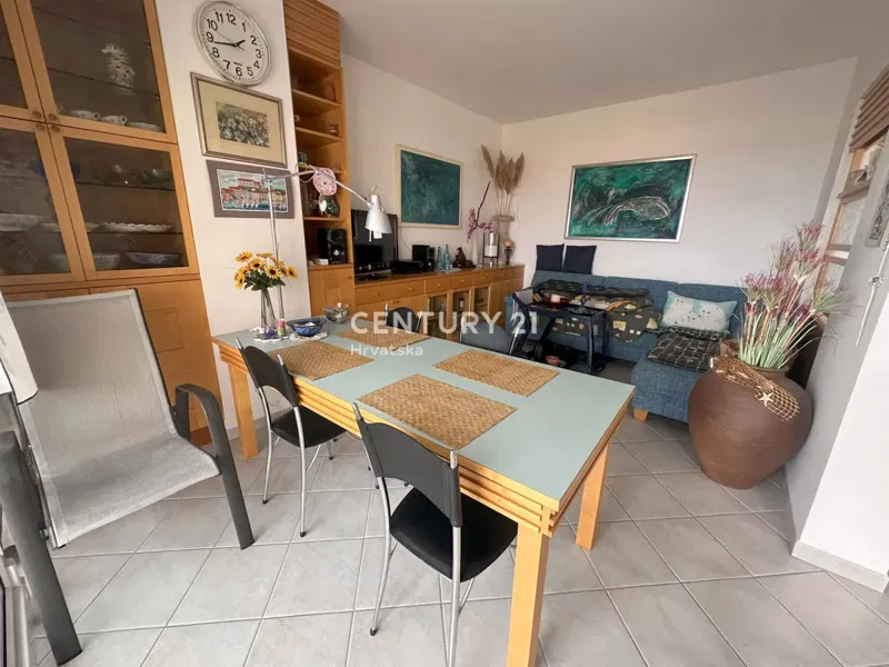 UMAG, APARTMENT WITH TWO BEDROOMS AND AN OPEN SEA VIEW – 2
