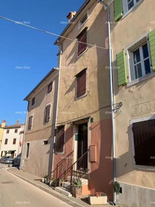 Vecchia casa in pietra su 4 piani in vendita a Valle – 3