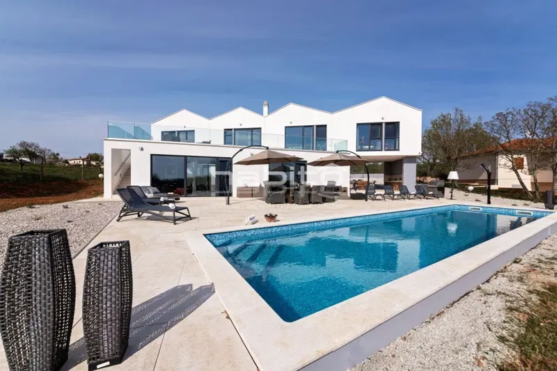 Porec area - Beautiful, luxurious villa with 6 bedrooms and swimming pool – 2