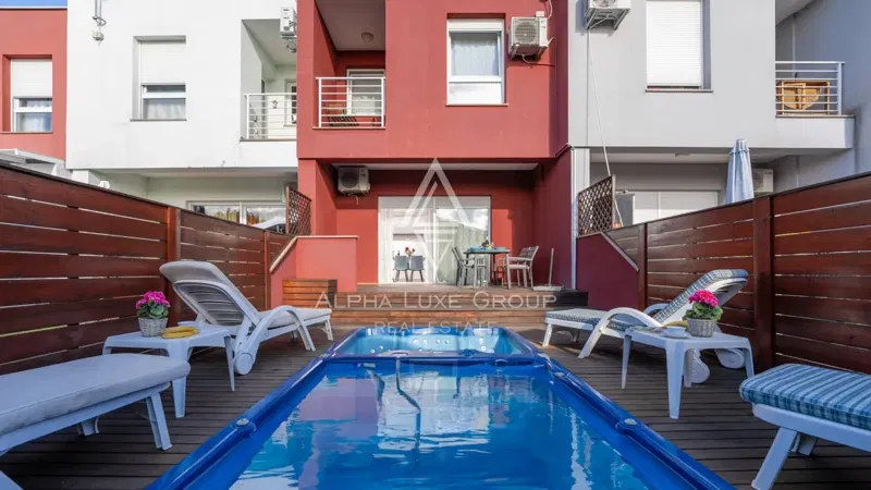 Umag, Istria – Modern two-story apartment with pool – 3