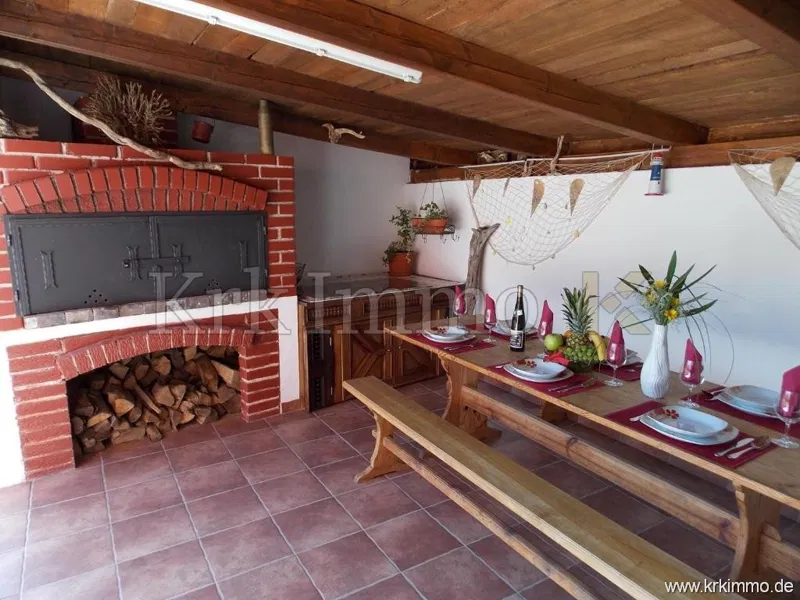 PRODAMO: Apartmajsko hišo s pogledom na morje – 3