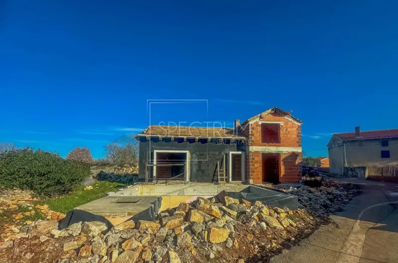 Zona di Sanvincenti, nuova costruzione, casa con piscina – 2