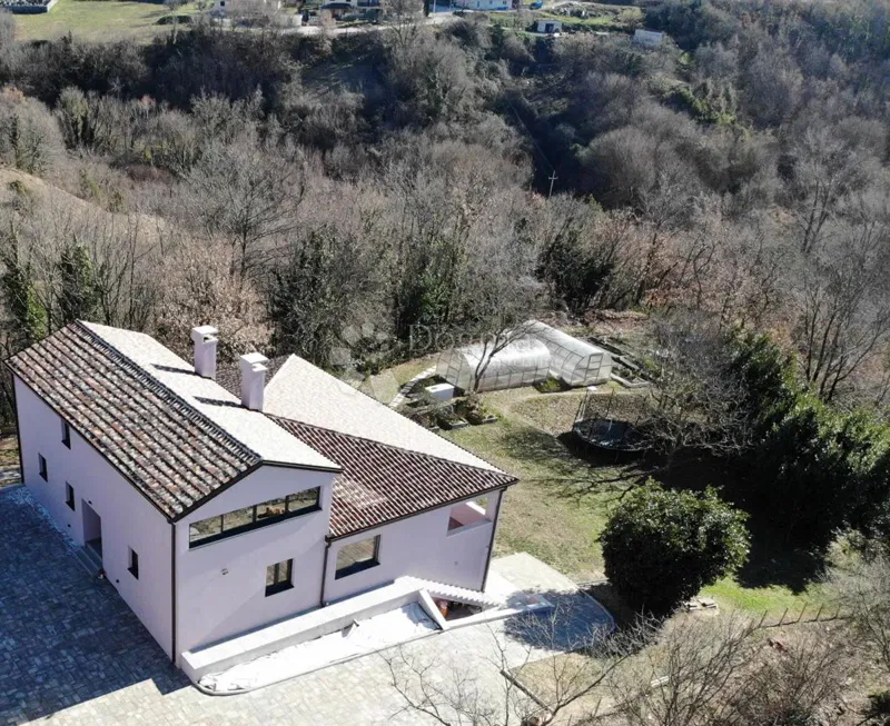 Haus Gračišće, 303m2