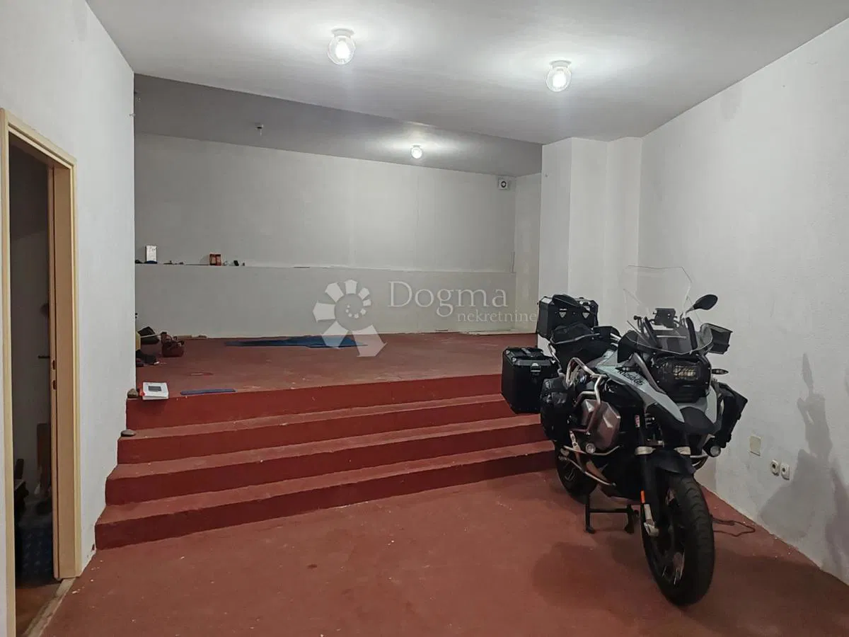 Kereskedelmi Vodice, 85,76m2