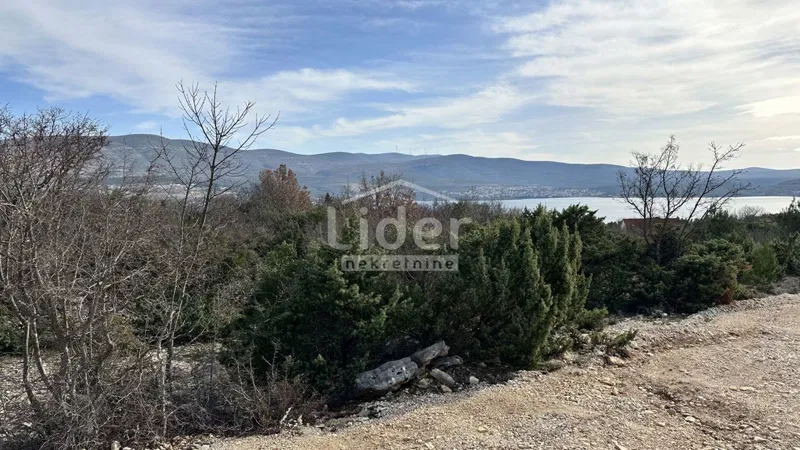 Pridraga, građevinsko zemljište 1.465m2 – 2