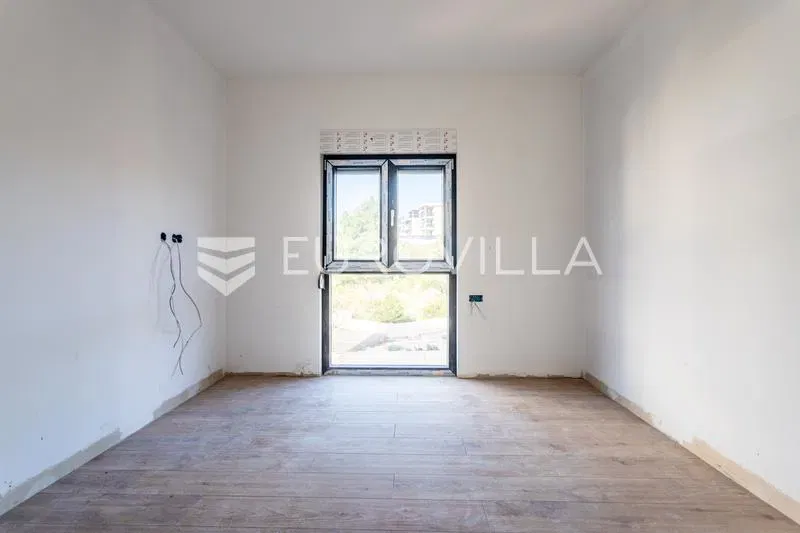 Rogoznica, Zečevo Rogozničko, excellent three-bedroom apartment on the 2nd floor – 3