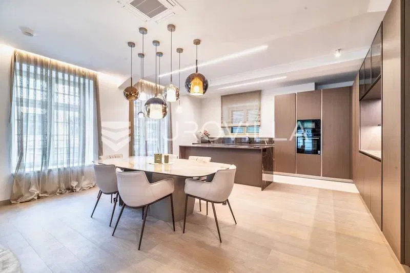 Zagreb, Britanski trg, luxurious three bedroom apartment – 3