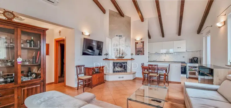 Parenzo, dintorni, bellissima casa bifamiliare con vista mare! – 2