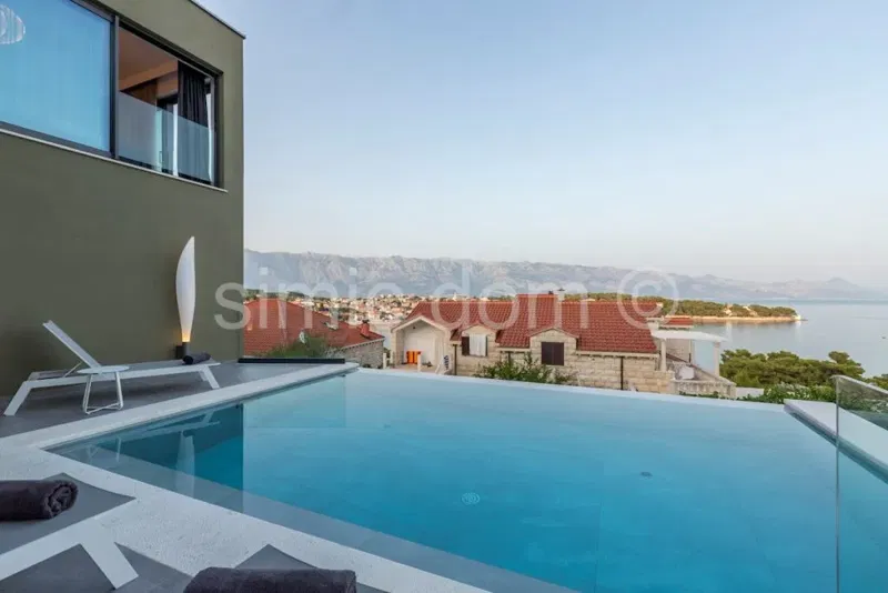 Modern villa with pool in a charming bay, Brac – 3