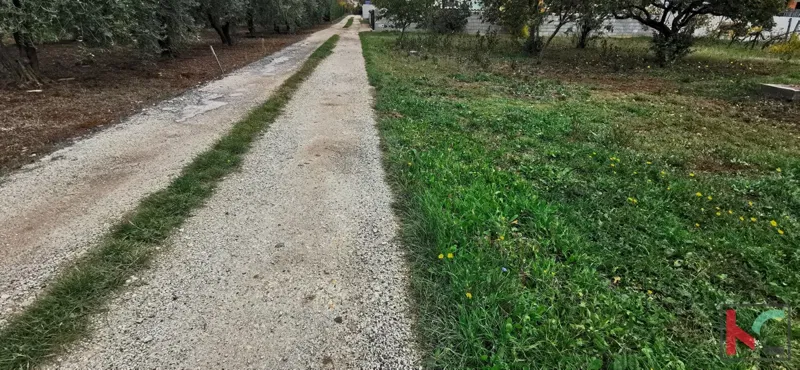 Pula, Busoler, building land 603m2 of the correct format – 2