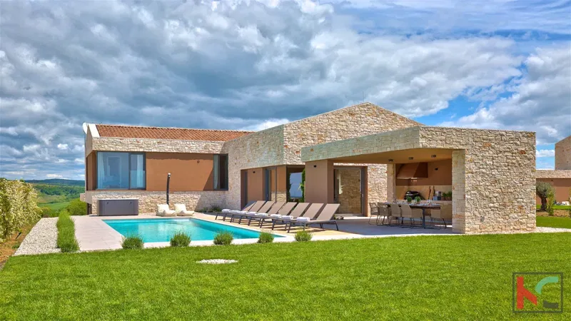 Istria, Brtonigla, luxury villa 324m2 with an idyllic view – 2
