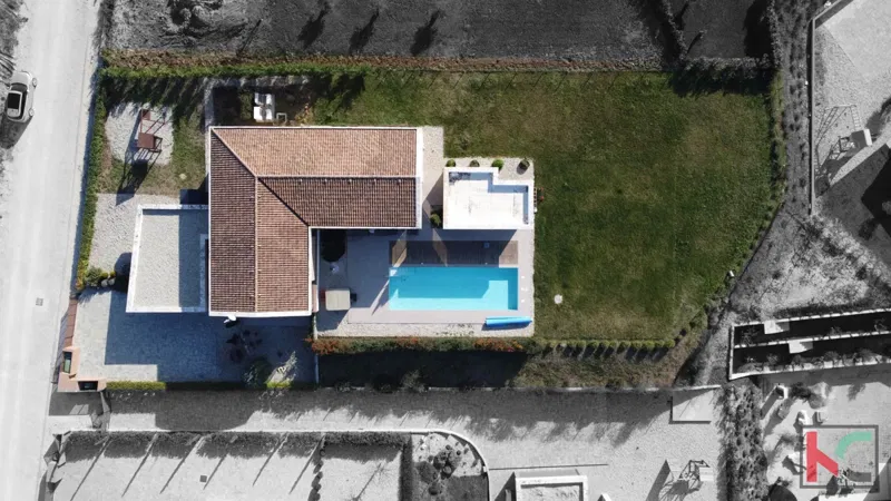 Istria, Brtonigla, luxury villa 324m2 with an idyllic view – 3