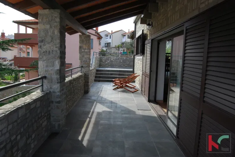 Pula, villa in pietra con bellissimo cortile e piscina, #vendita – 3