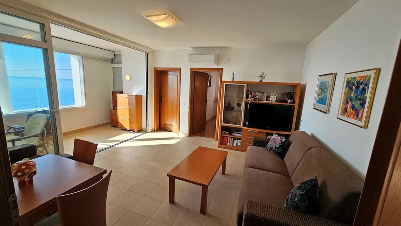 Real estate Istria, Apartment first row to the sea on sale, Novigrad – 3
