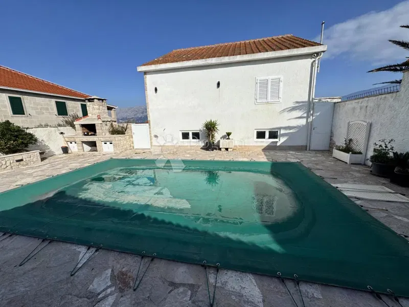 Casa Povlja, Selca, 200m2 – 2