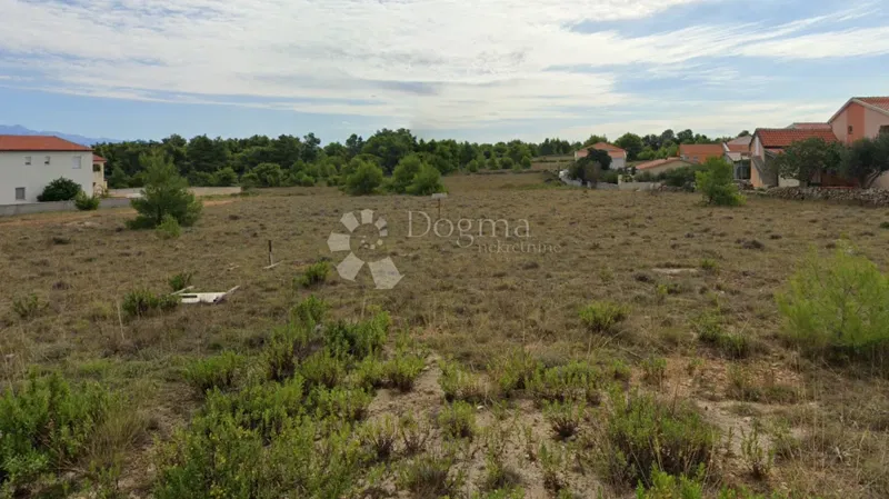 Terreno edificabile Vir, 660m2 – 2