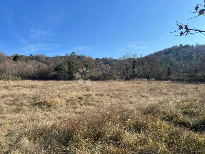 Teren budowlany Labin, 1.250m2 – 3