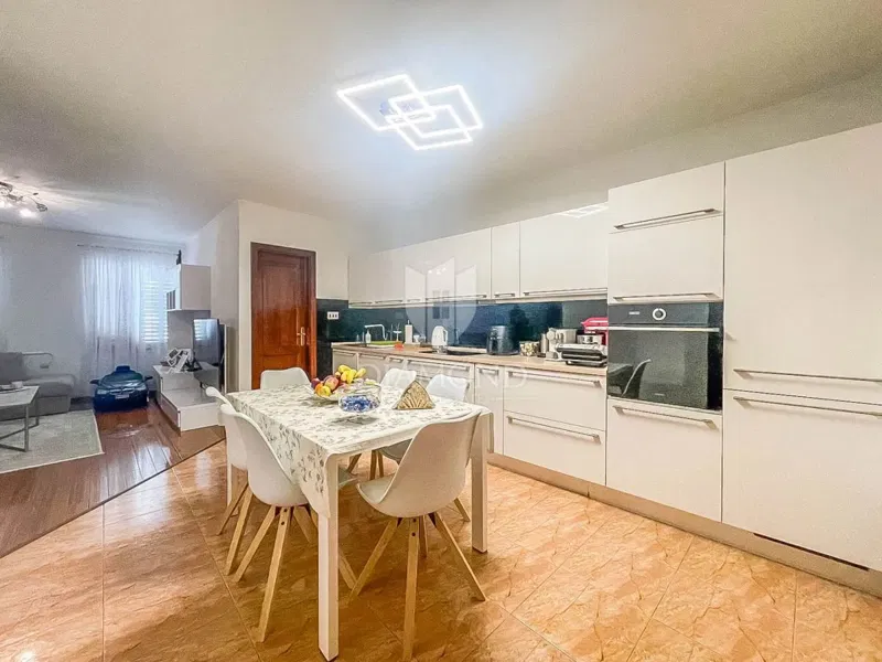 Opportunità! Due appartamenti nel cuore di Rovigno! – 3