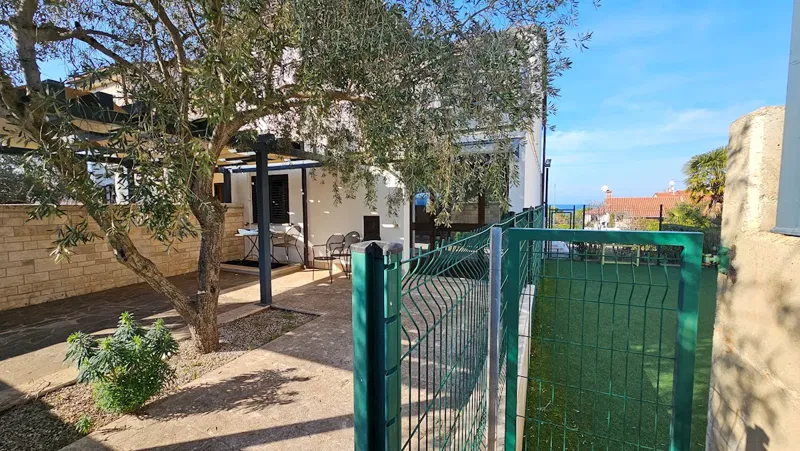 Real estate Istra, house on sale with sea view, near Novigrad – 2