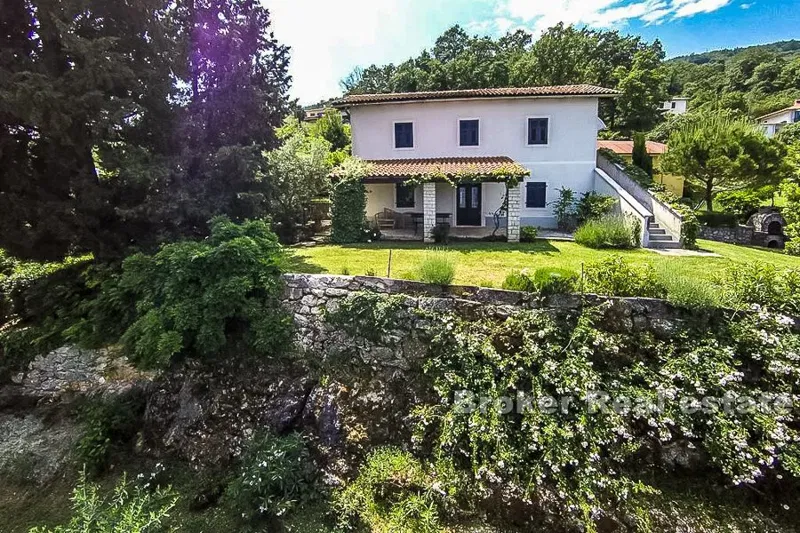 Casa indipendente con terreno, in vendita – 3