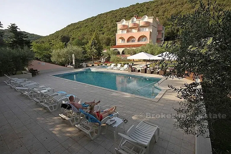 Luxury hotel in a peaceful bay, for sale – 2