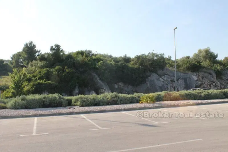 Telek Trogir – 2