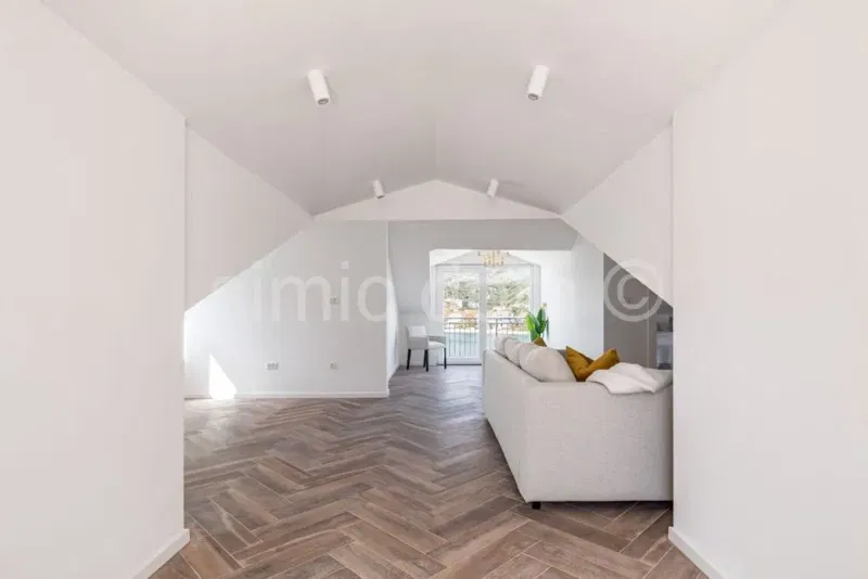 Newly renovated house in the first row to the sea, Trogir – 3
