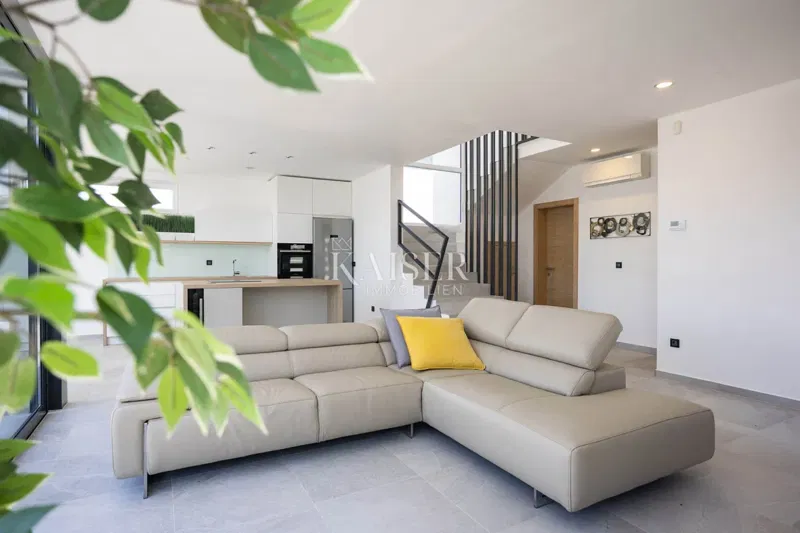 Villa Krk, 199m2 – 3