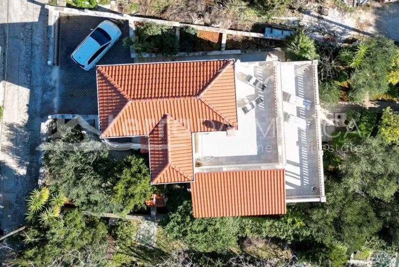 Paradise on Šolta: Fascinating Garden and Terraces with a Panoramic Sea View – 2