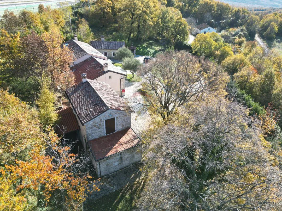Дом Dolenja Vas, Lupoglav, 365m2
