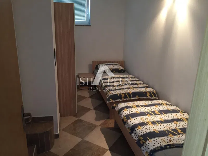 Appartamento al piano terra con due camere da letto a 800 m dal mare – 3