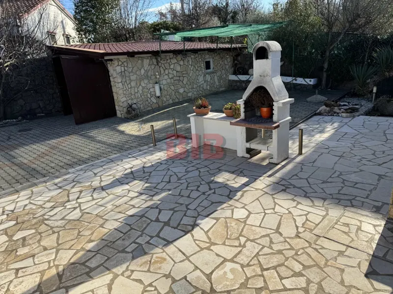 House Hlapa – 3