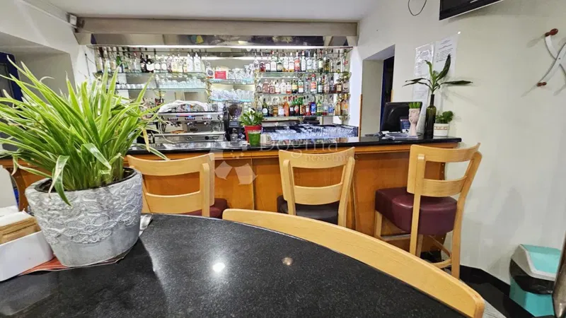 Lokal użytkowy Buje, 92,92m2