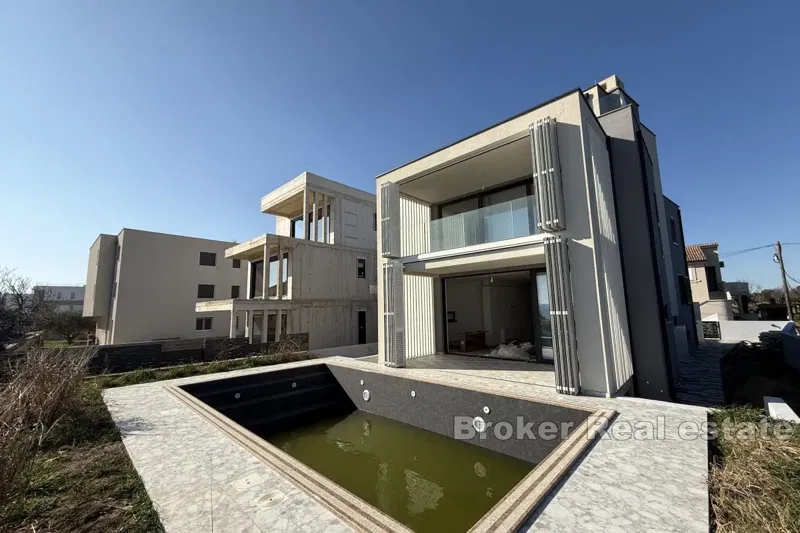 Modern villa with sea views and exclusive amenities – 2