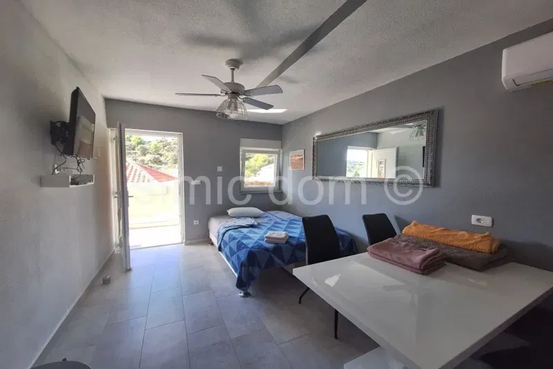 House with four apartments 50m from the sea, Sevid – 2