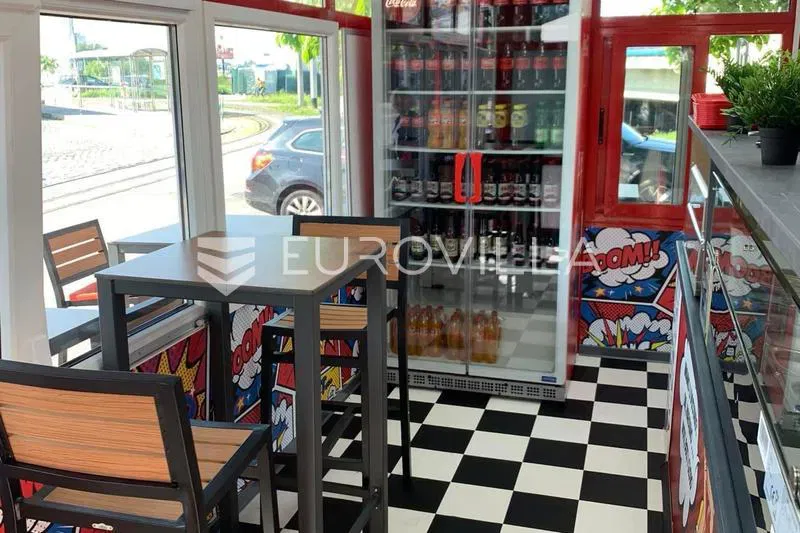 Zagreb, Savska cesta, excellent street shop 45 m² with terrace – 2